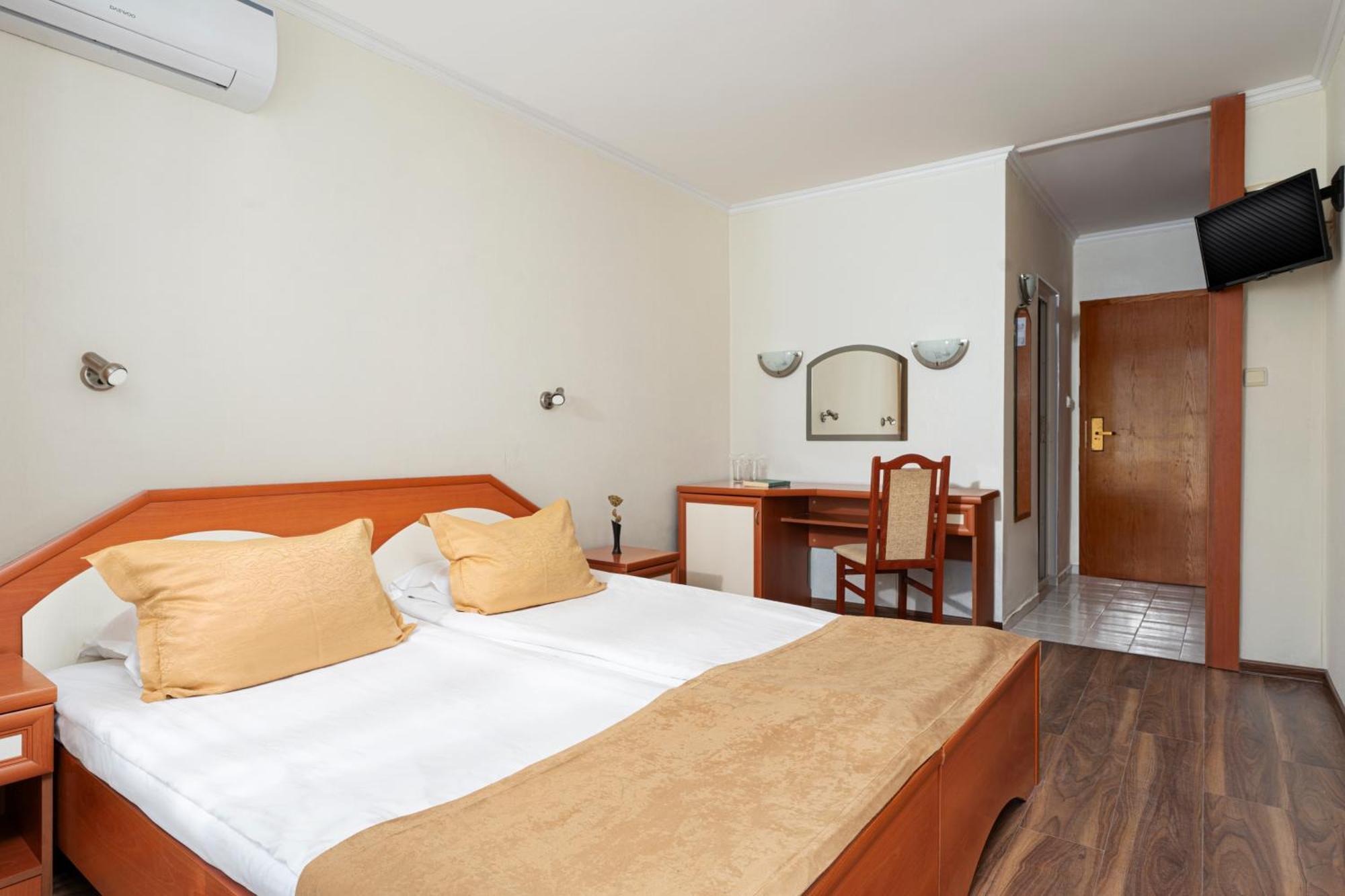Zefir Hotel Солнечный берег Экстерьер фото