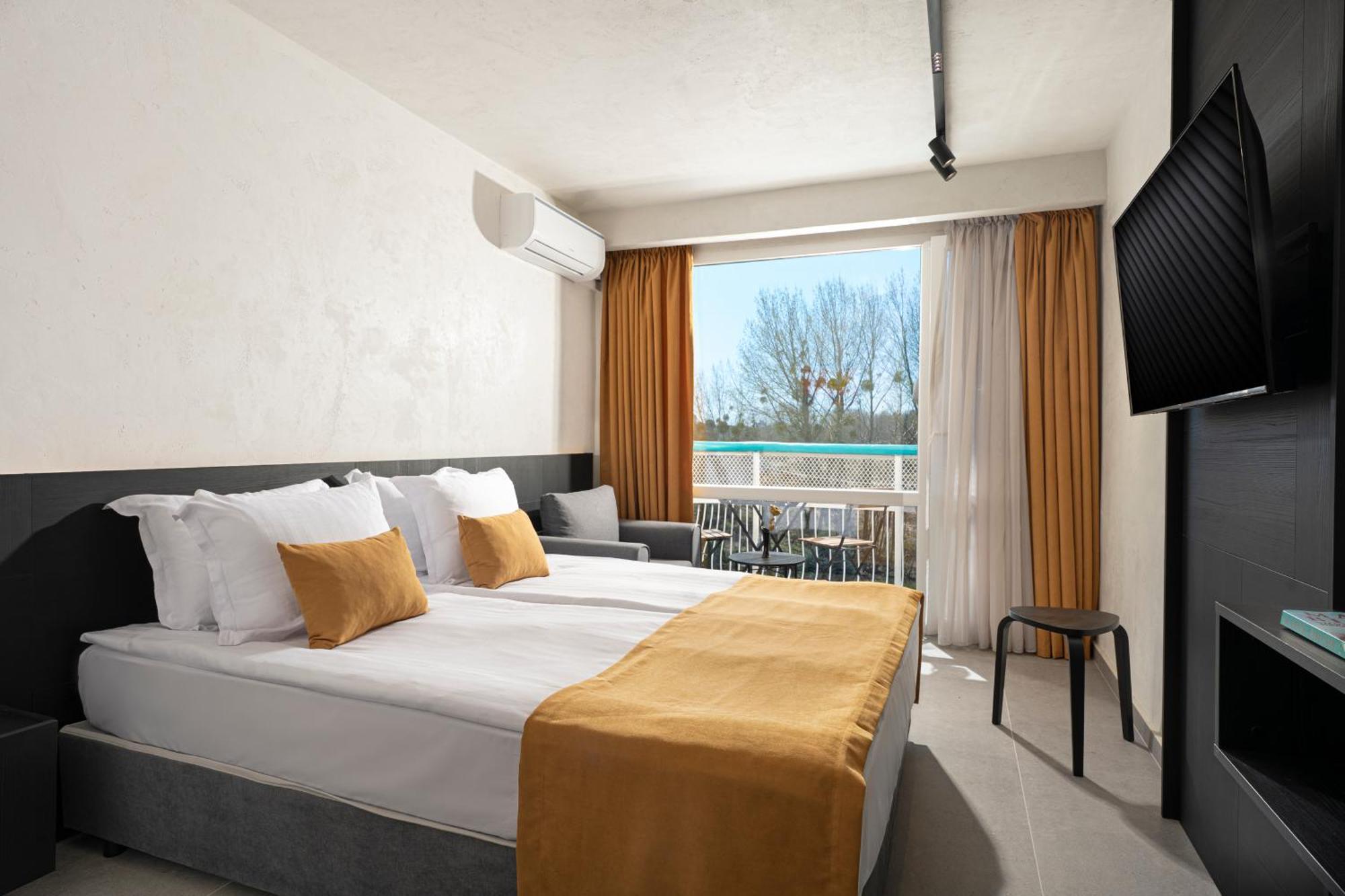 Zefir Hotel Солнечный берег Экстерьер фото